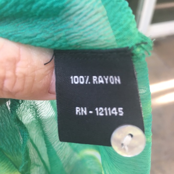 Beautiful 💯 rayon crepe chiffon tunic - Picture 6 of 6